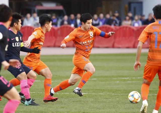  蒙彼利埃核心中场梅开二度主导比赛走势